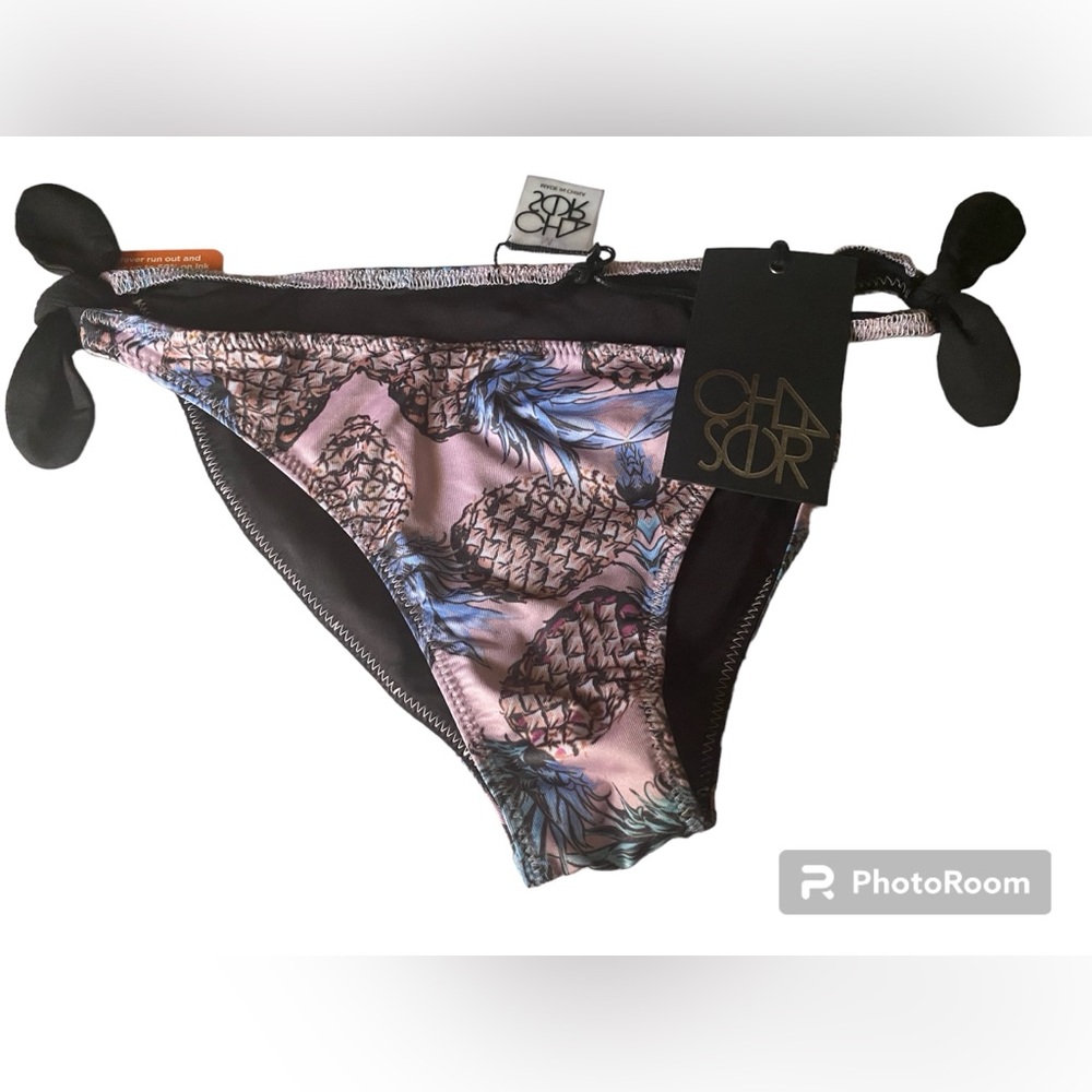 Chaser NWT M pineapple bikini bottoms
